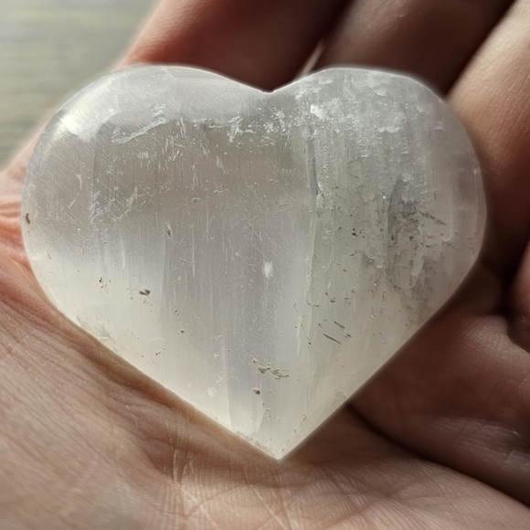 Crystal Starter Collection 6 Pc Gemstones Amethyst Quartz Selenite Rocks - Picture 7 of 9